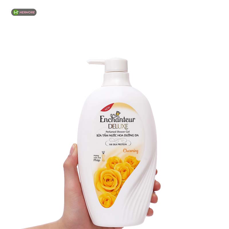 Sữa tắm hương nước hoa dưỡng da Enchanteur Charming 900 gr